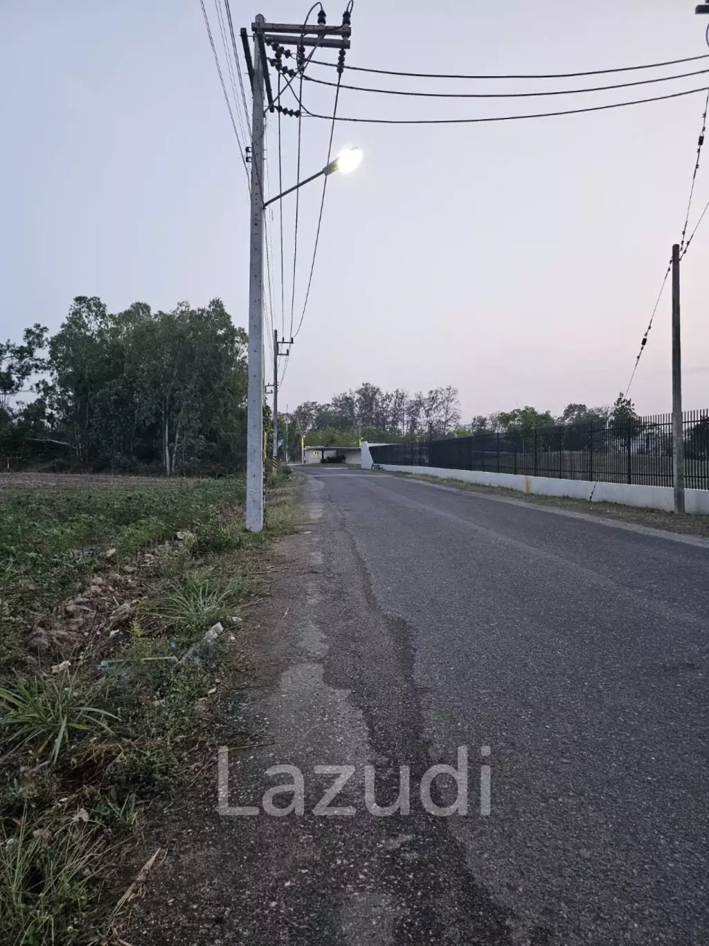 Prime Investment Opportunity 4-Rai Land Plot in Soi Loma