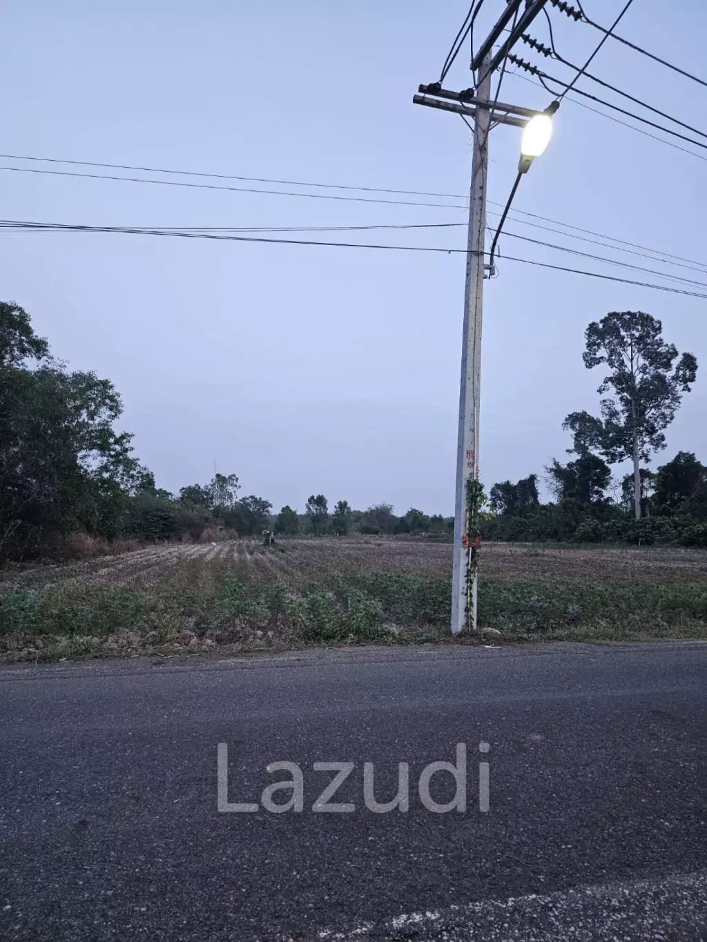 Prime Investment Opportunity 4-Rai Land Plot in Soi Loma