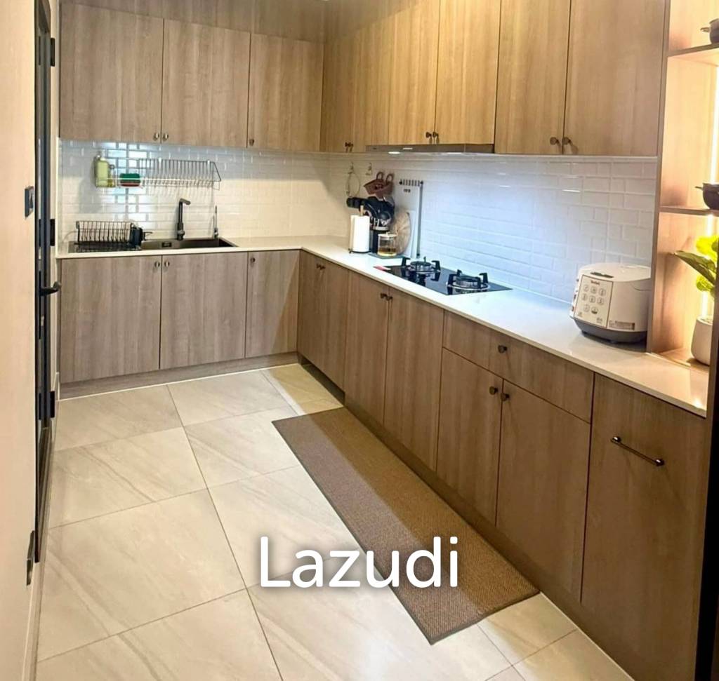 4 Bedroom 4 Bathroom 250 SQ.M. T.W. Garden Hill