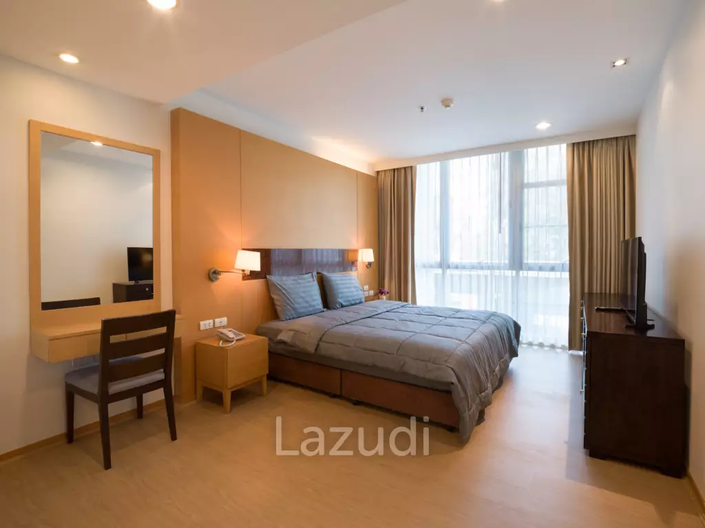 70 sqm 1 Bed Apartment at Baan Bannavan Khlong Tan Nuea