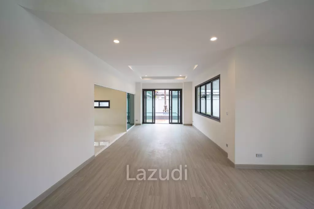 Spacious 5-Bedroom Pool Villa Just 50m to the Beach