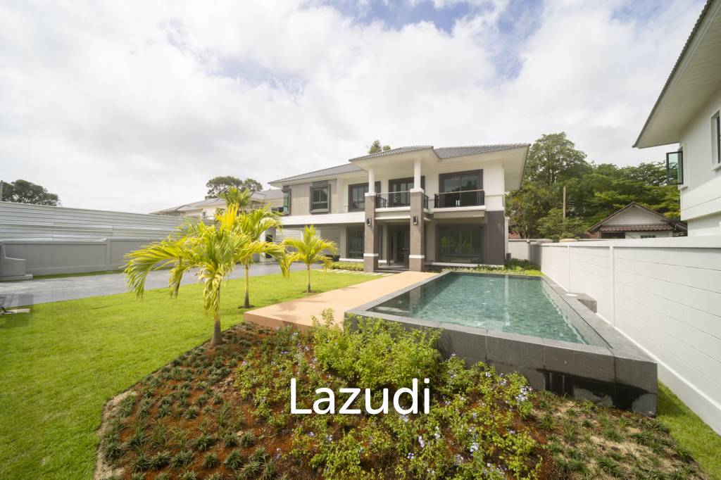 Spacious 4-Bedroom Pool Villa Just 50m to the Beach