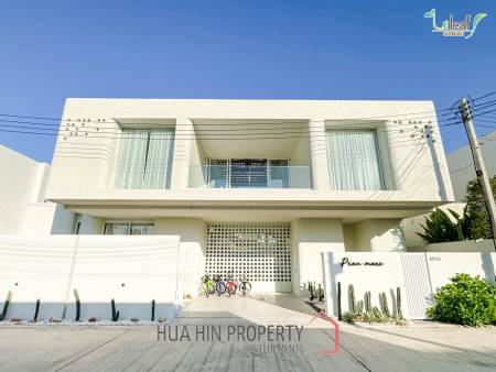 350 sqm modern pool villa in Pak Nam Pran Leleaf Sea Beach project