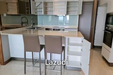 238 sqm duplex condo high floor in Khlong Tan Nuea Bangkok