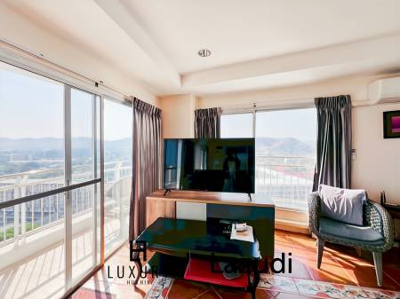 Sea View 2-Bedroom Condo on High Floor at Jamjuree Condo
