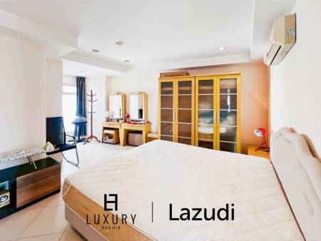 Sea View 2-Bedroom Condo on High Floor at Jamjuree Condo