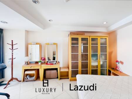 Sea View 2-Bedroom Condo on High Floor at Jamjuree Condo