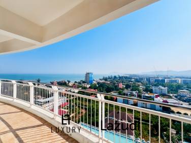 Sea View 2-Bedroom Condo on High Floor at Jamjuree Condo