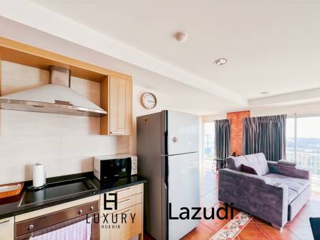 Sea View 2-Bedroom Condo on High Floor at Jamjuree Condo