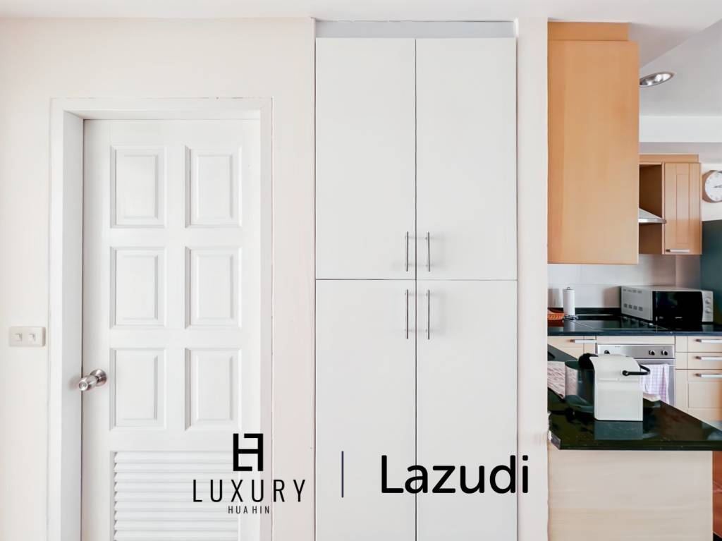 Sea View 2-Bedroom Condo on High Floor at Jamjuree Condo