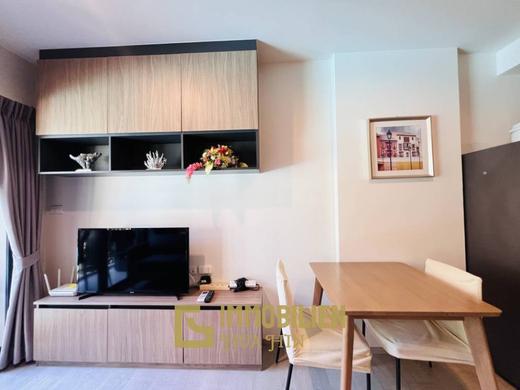 35 qm / voll möbliert / Balkon