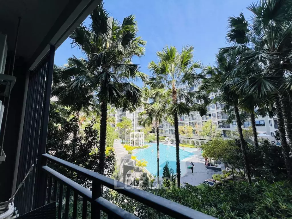 35 sqm condo La Casita Hua Hin City pool view