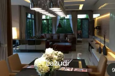 540 sqm Solar-Powered 6-Bed Home in Suan Luang Bangkok