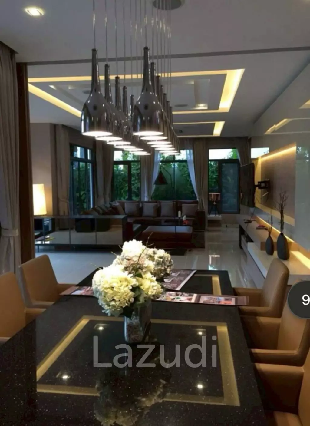 540 sqm Solar-Powered 6-Bed Home in Suan Luang Bangkok