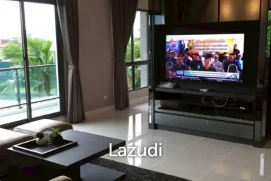 540 sqm Solar-Powered 6-Bed Home in Suan Luang Bangkok