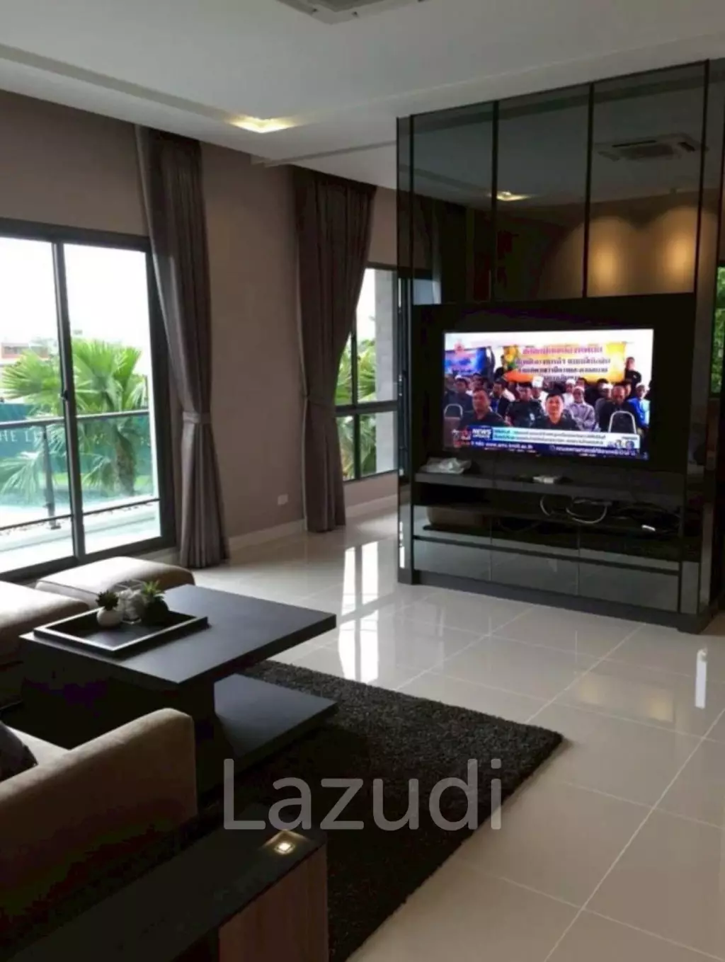 540 sqm Solar-Powered 6-Bed Home in Suan Luang Bangkok
