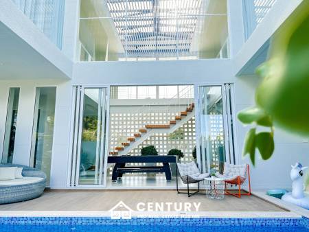 368 Kvm 4 Seng 5 Bad Villa for Salg