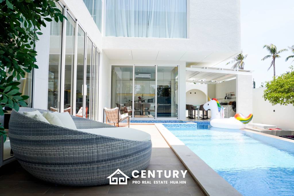 368 Kvm 4 Seng 5 Bad Villa for Salg