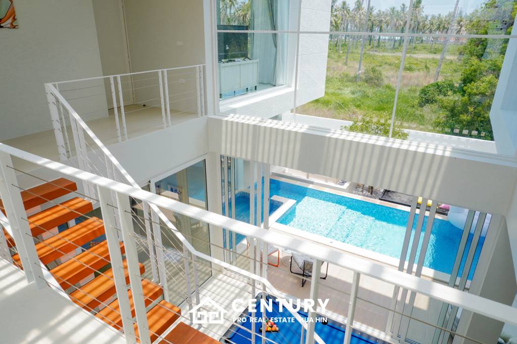 368 Kvm 4 Seng 5 Bad Villa for Salg