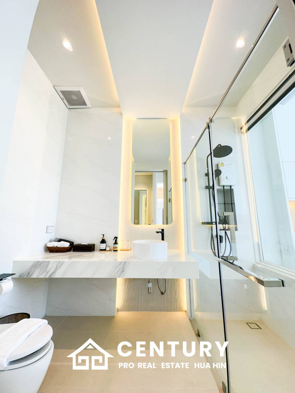 368 Kvm 4 Seng 5 Bad Villa for Salg