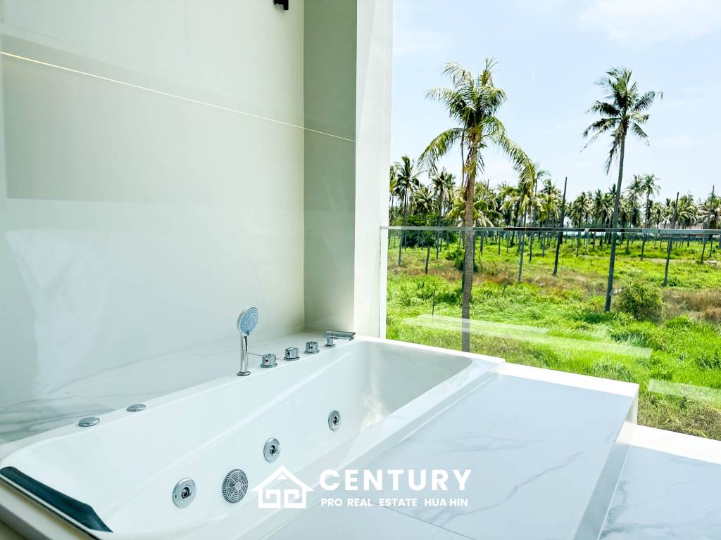 368 Kvm 4 Seng 5 Bad Villa for Salg