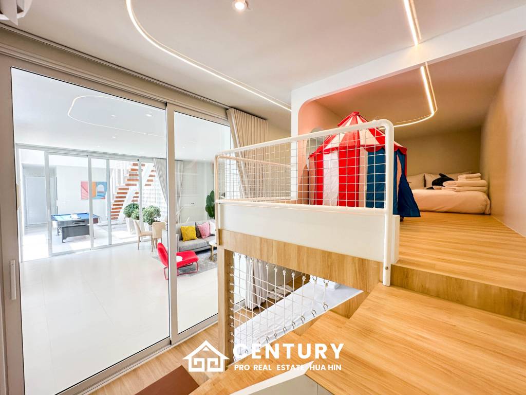 368 Kvm 4 Seng 5 Bad Villa for Salg