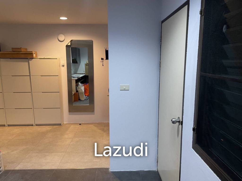 78 sqm 1 Bedroom Condo on 16th Floor at Asoke Tower Bangkok