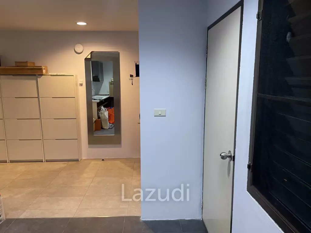 78 sqm 1 Bedroom Condo on 16th Floor at Asoke Tower Bangkok