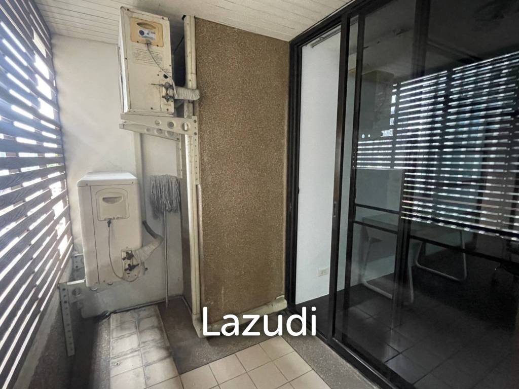 78 sqm 1 Bedroom Condo on 16th Floor at Asoke Tower Bangkok