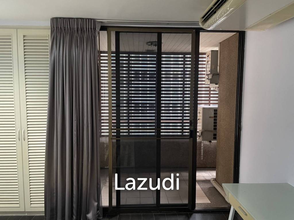 78 sqm 1 Bedroom Condo on 16th Floor at Asoke Tower Bangkok