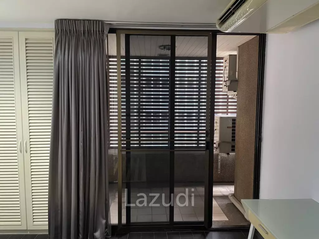 78 sqm 1 Bedroom Condo on 16th Floor at Asoke Tower Bangkok