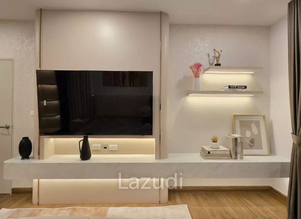 Modern 300 sqm 4-Bed Detached House in Centro Bangna