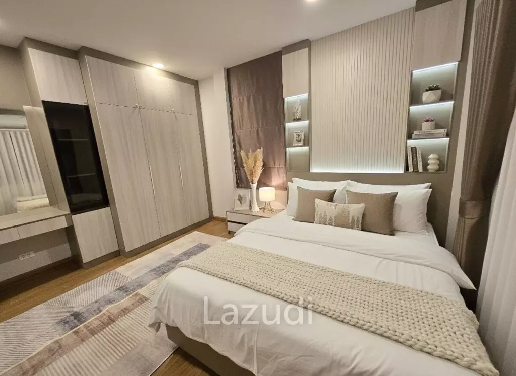 Modern 300 sqm 4-Bed Detached House in Centro Bangna