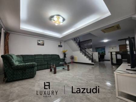 239 ตร.ม 3 เตียง 4 อาบน้ำ ทาวน์เฮ้าส์ For เช่า