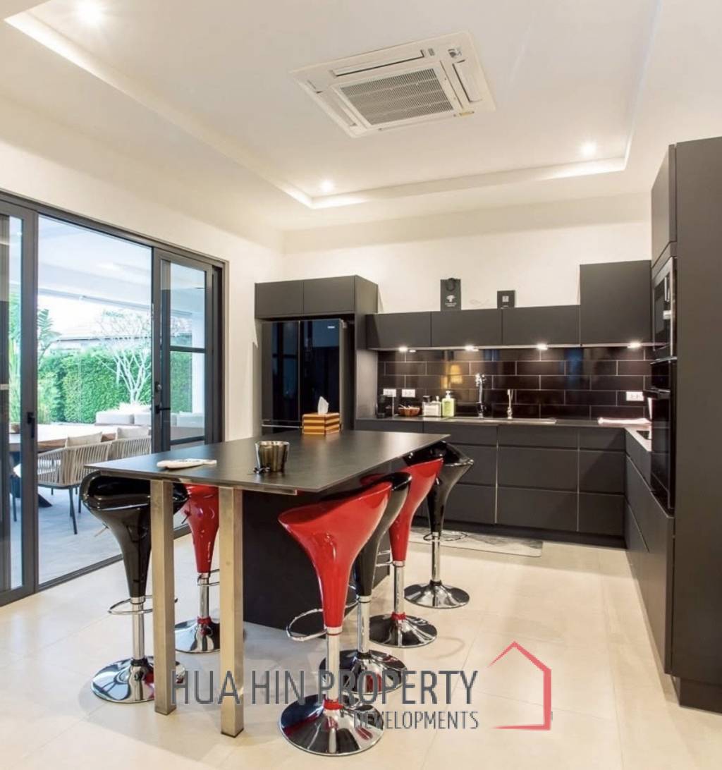 MALI HUA HIN  : 4 bed luxury pool villa