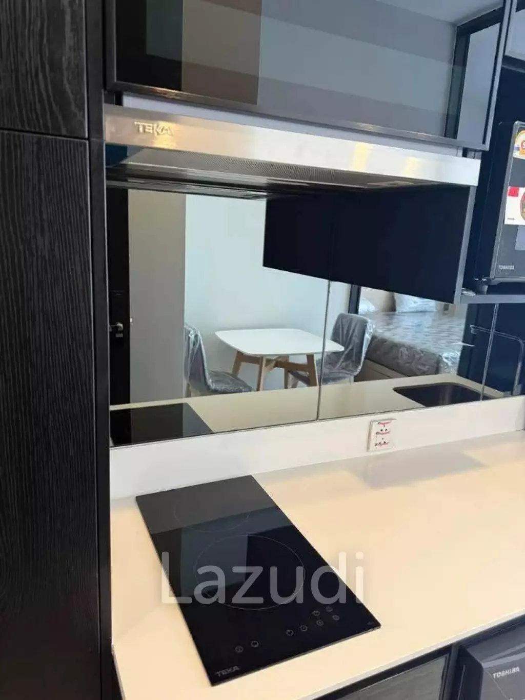 26.54 sqm high floor condo at Noble Around Ari Phaya Thai Bangkok