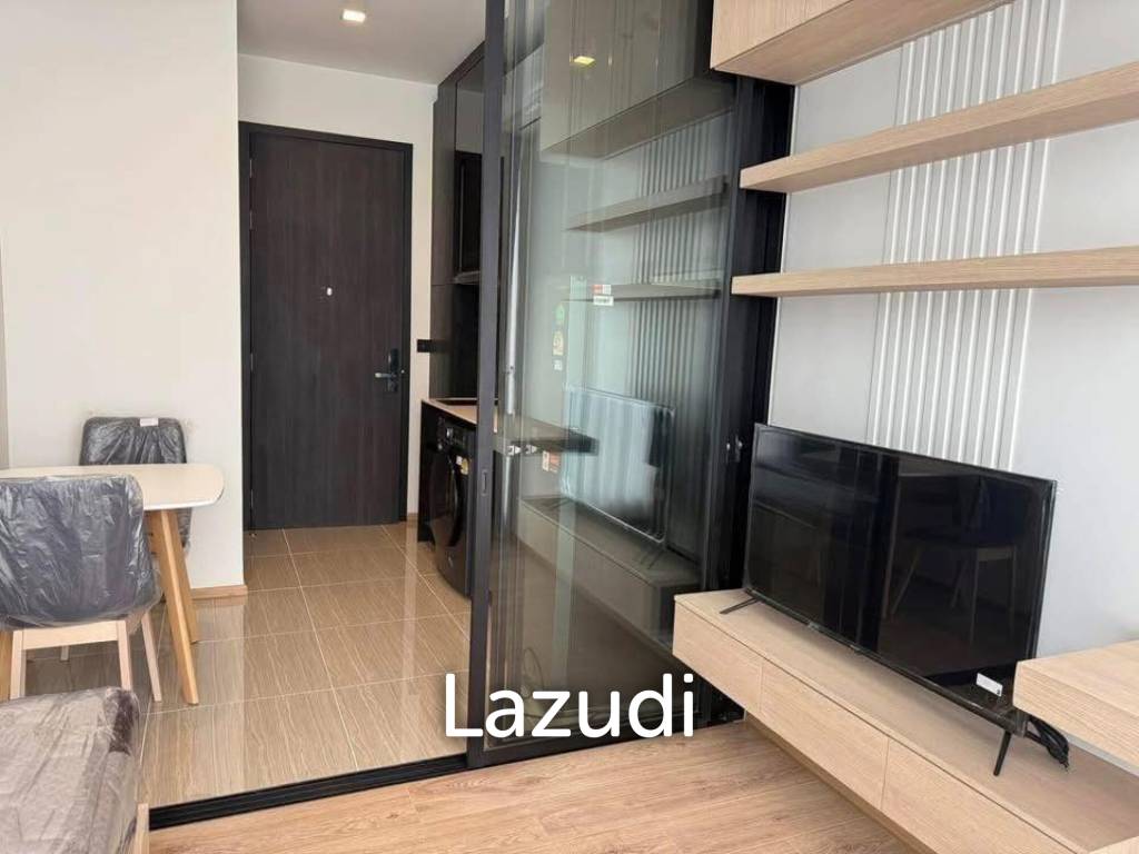 26.54 sqm high floor condo at Noble Around Ari Phaya Thai Bangkok