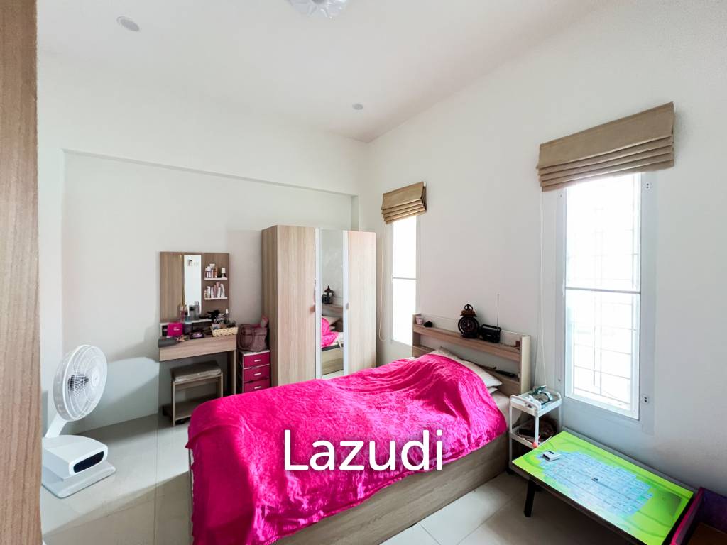 Modern 2 Bed 2 Bath in Wang Phong Pran Buri
