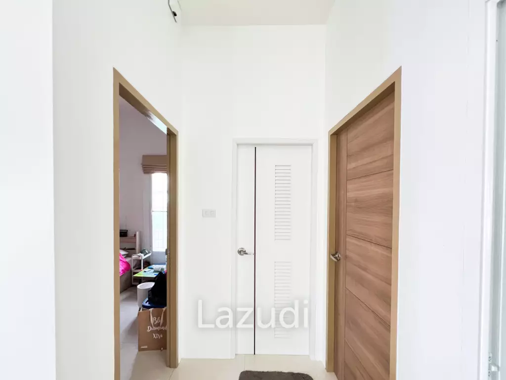Modern 2 Bed 2 Bath in Wang Phong Pran Buri