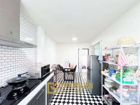 kompaktes Häuschen /100 qm Wohnfläche / voll möbliert