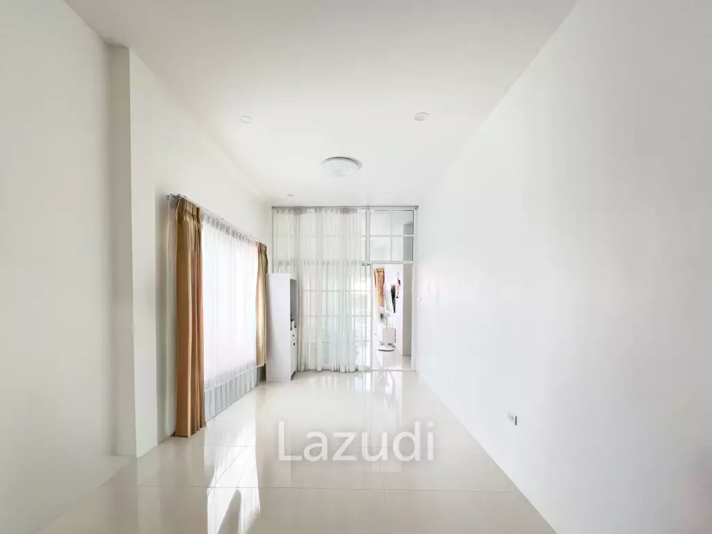 Modern 2 Bed 2 Bath in Wang Phong Pran Buri