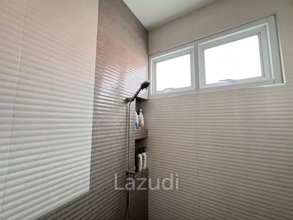 Modern 2 Bed 2 Bath in Wang Phong Pran Buri
