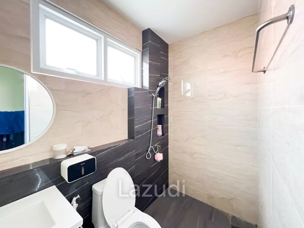 Modern 2 Bed 2 Bath in Wang Phong Pran Buri