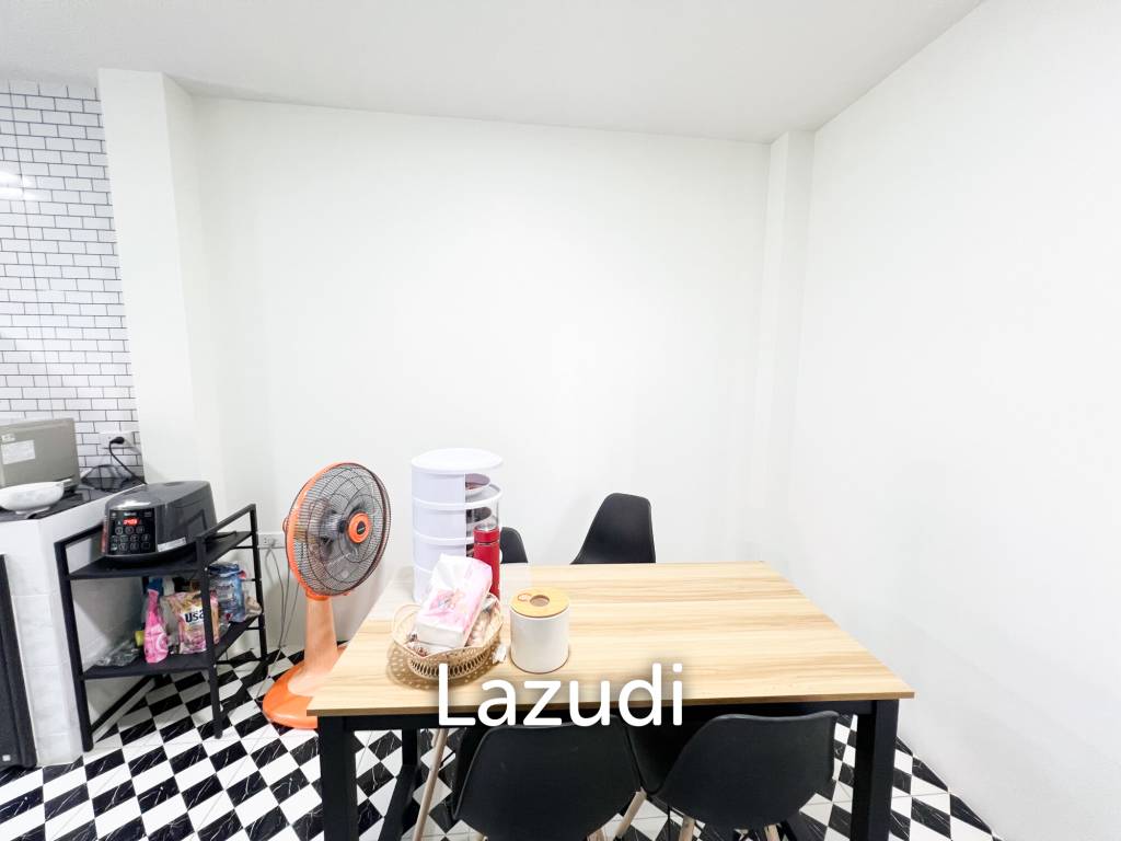 Modern 2 Bed 2 Bath in Wang Phong Pran Buri