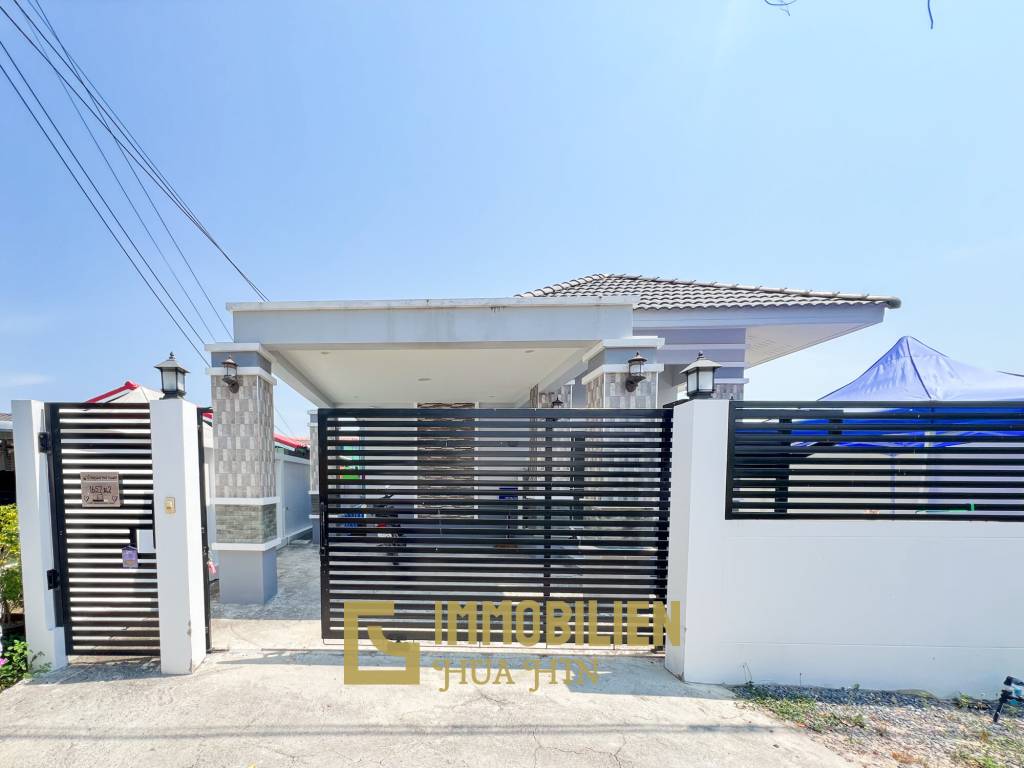 kompaktes Häuschen /100 qm Wohnfläche / voll möbliert