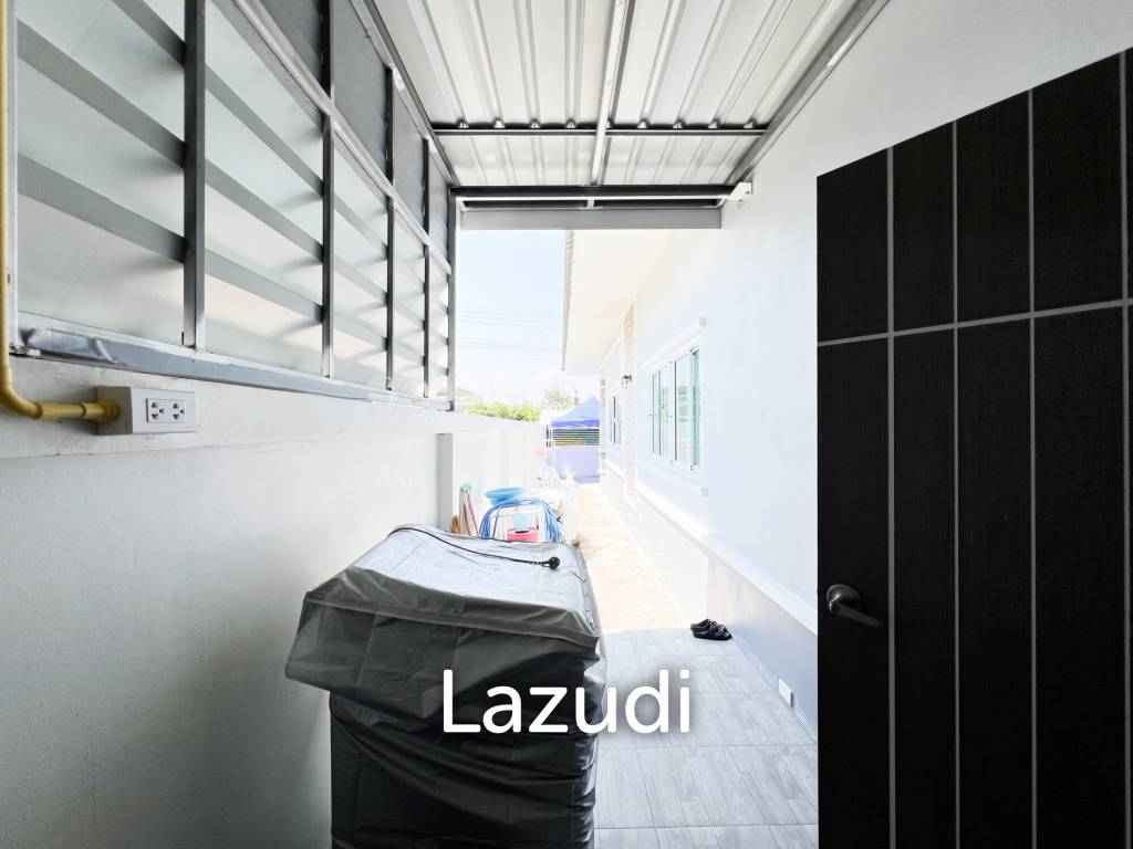 Modern 2 Bed 2 Bath in Wang Phong Pran Buri
