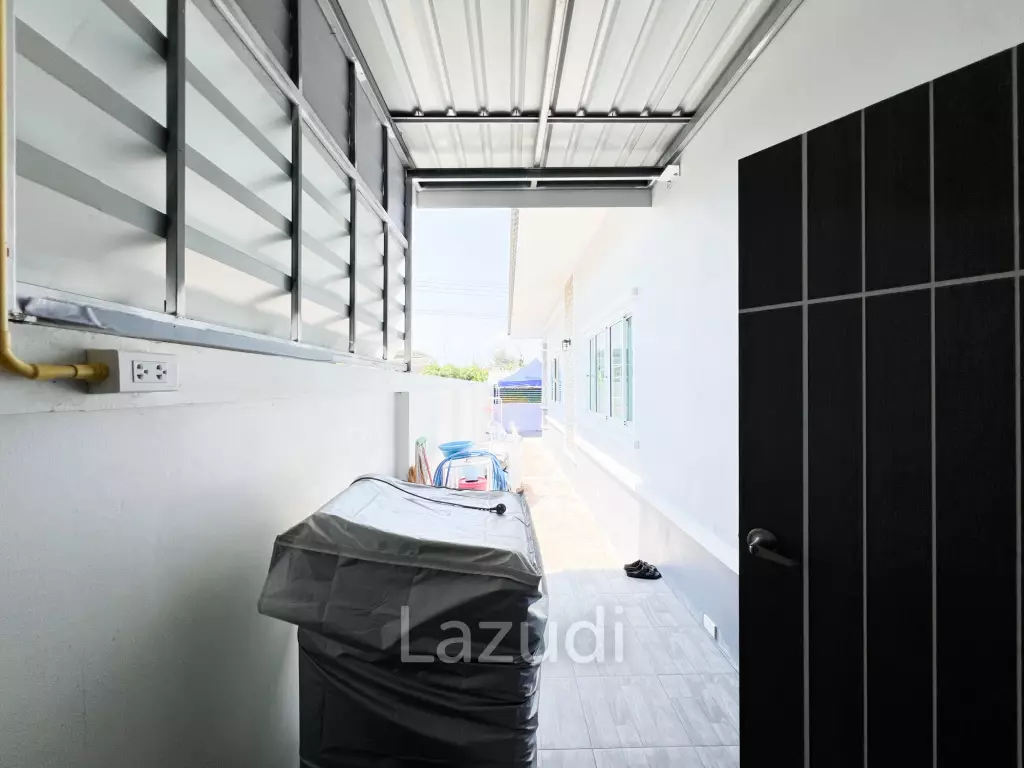 Modern 2 Bed 2 Bath in Wang Phong Pran Buri