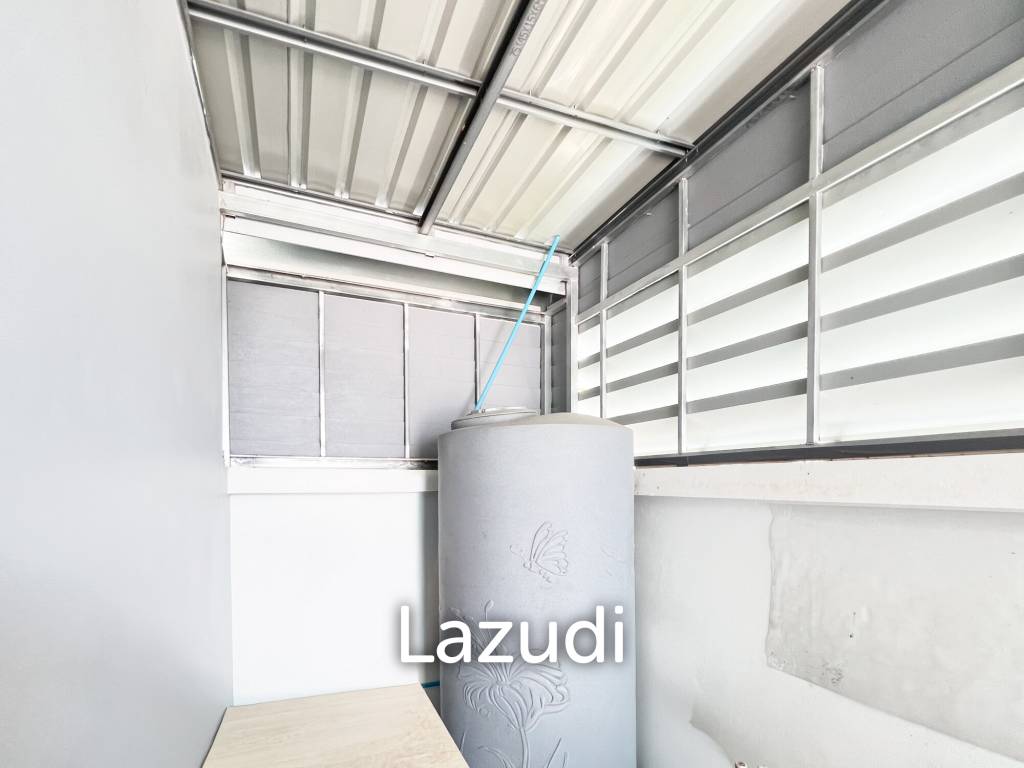 Modern 2 Bed 2 Bath in Wang Phong Pran Buri