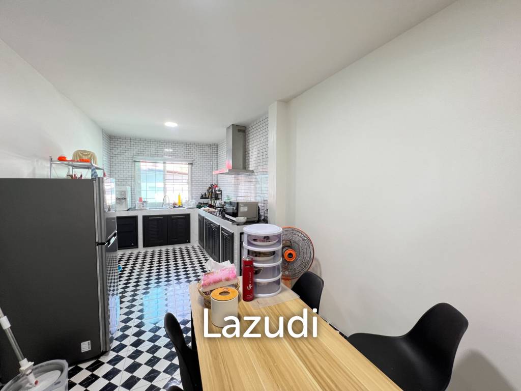 Modern 2 Bed 2 Bath in Wang Phong Pran Buri