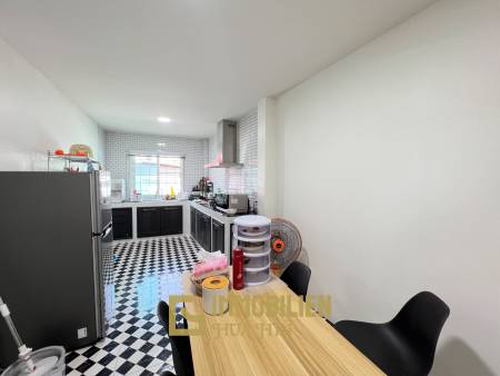 kompaktes Häuschen /100 qm Wohnfläche / voll möbliert